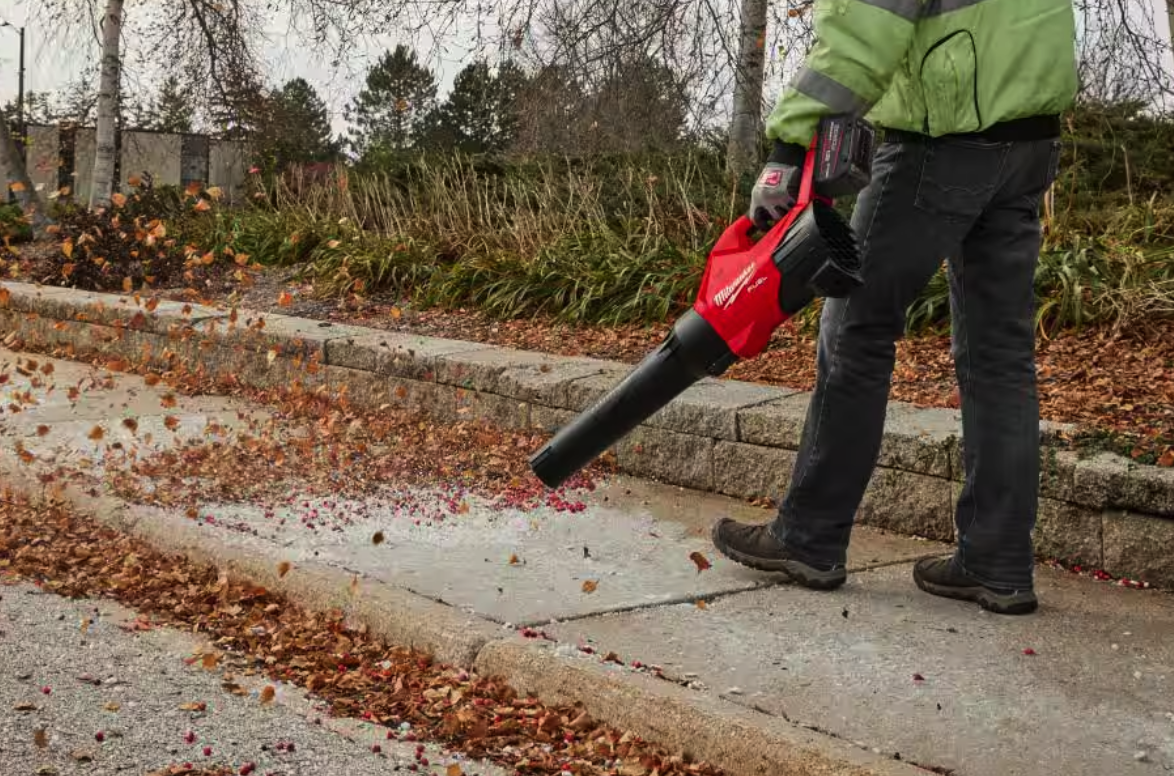 Home Depot is Clearing Out Milwaukee Chainsaws up to 62% off