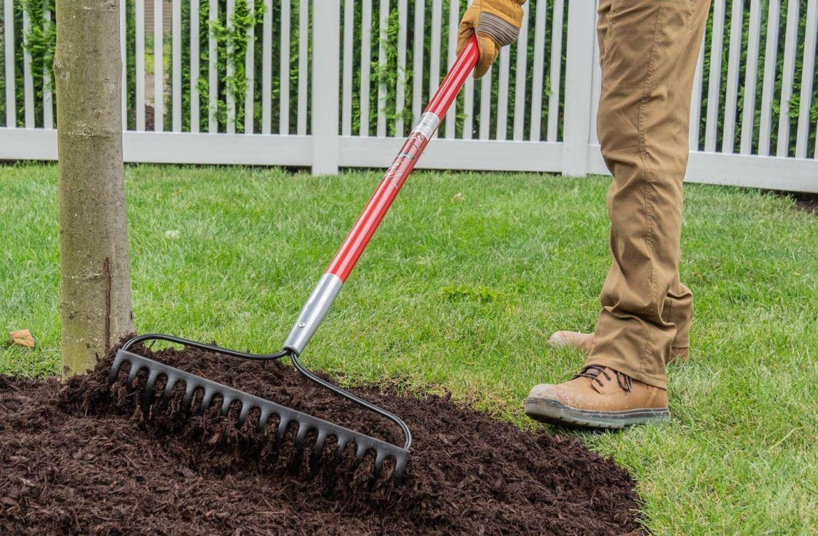 Ace Hardware is Slashing Prices on Fall Cleanup