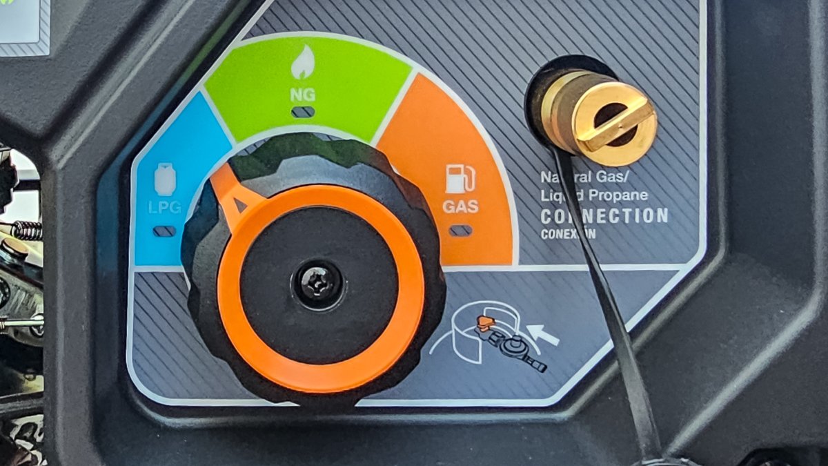 Closeup of Fuel Selection Dials