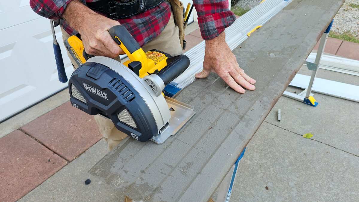 Cutting metal with the DeWalt DCS383B Metal-Cutting Circular Saw