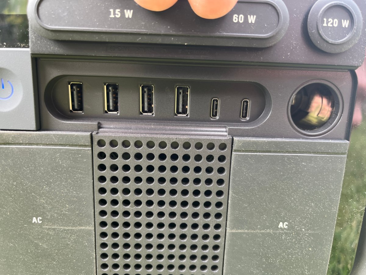 Enphase IQ power station USB outlets