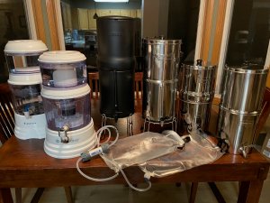 Gravity water filters group