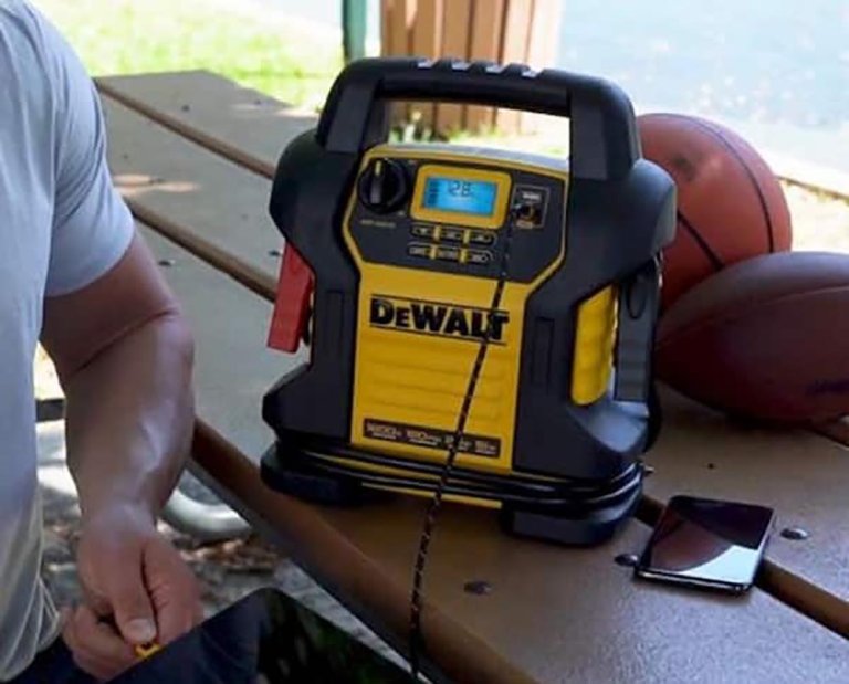Home Depot Gift Guide DeWalt Jump Starter with Air Compressor