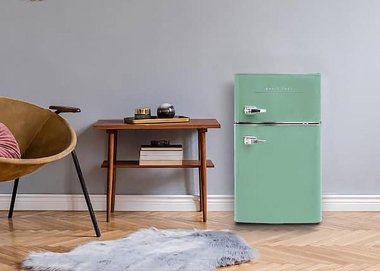 Home Depot Gift Guide Magic Chef Retro Mini-Fridge