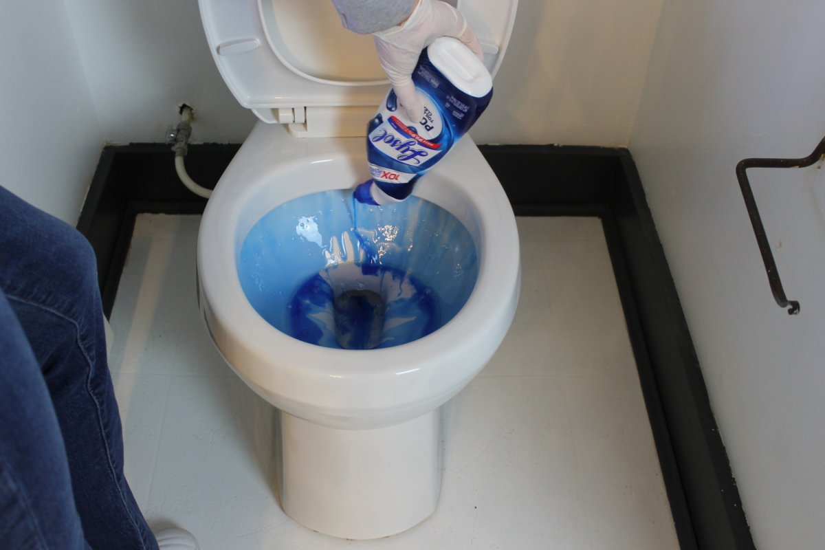 Lysol Power Toilet Bowl Cleaner In Use 
