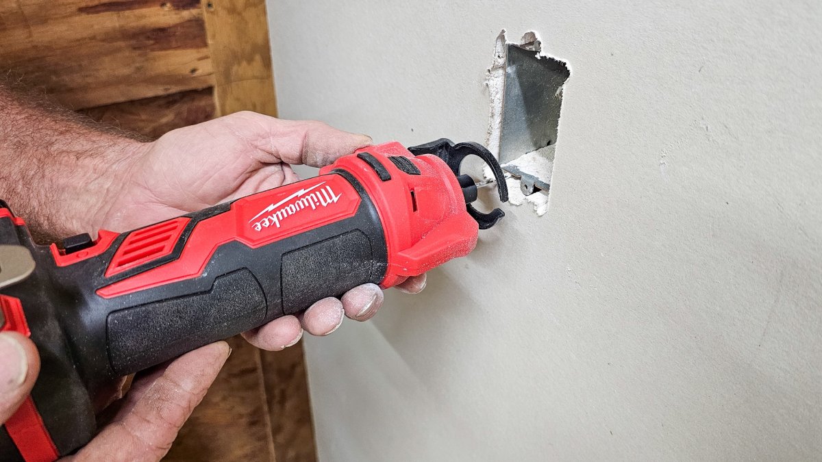 Milwaukee Rotary cut-Out Tool