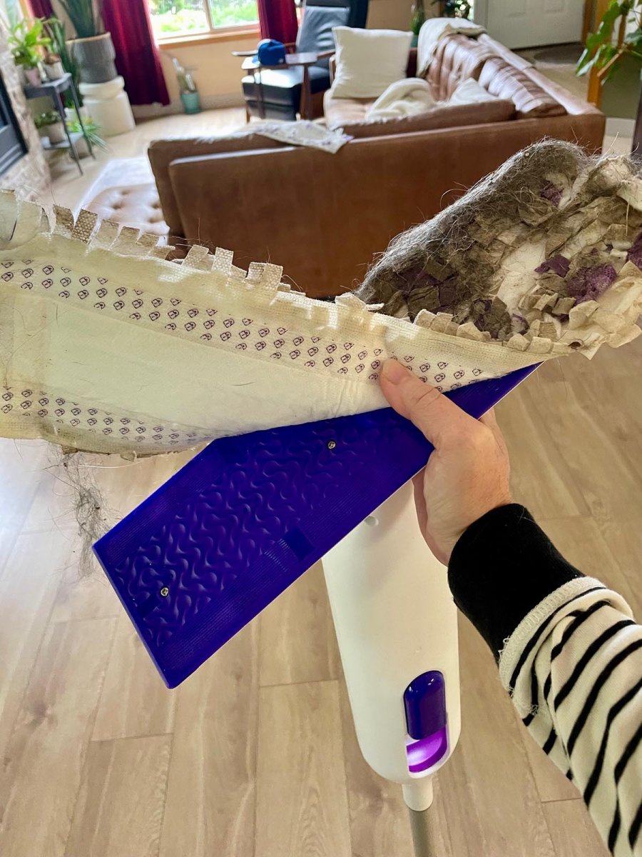 Removing Swiffer PowerMop head