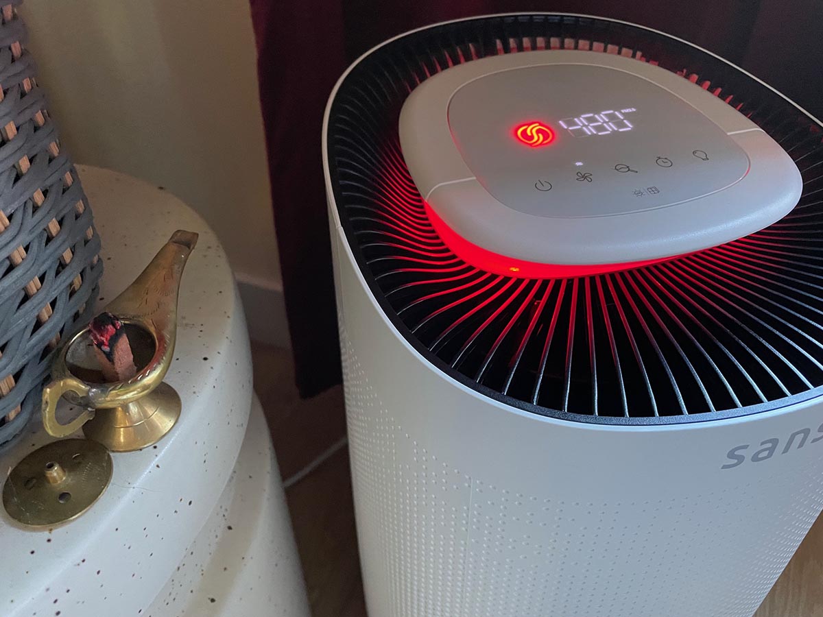 Sans air purifier red indicator light