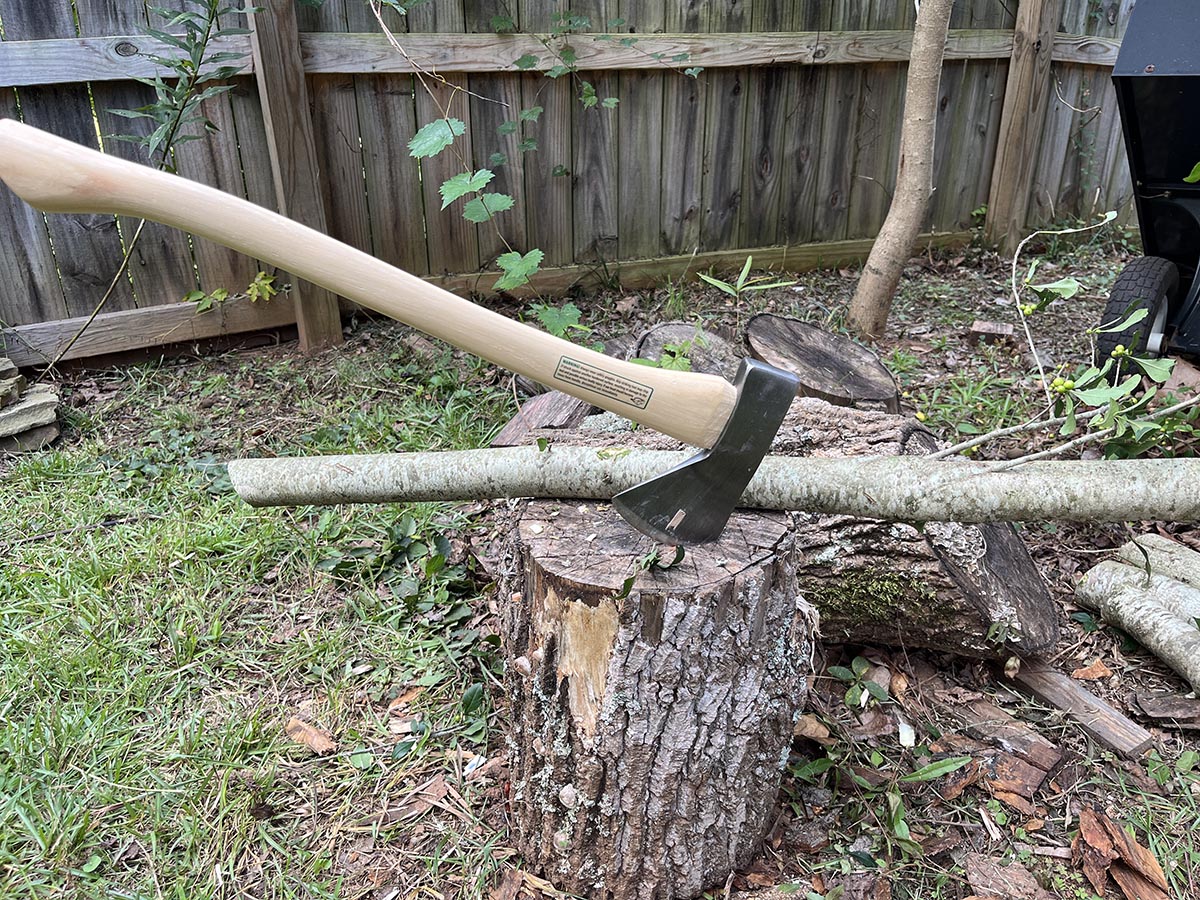 Snow & Nealley Hudson Bay Axe