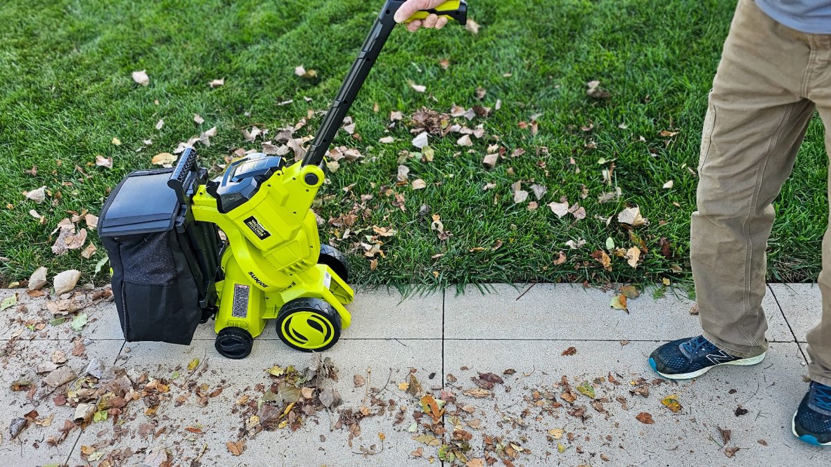 Sun Joe leaf mulcher in use