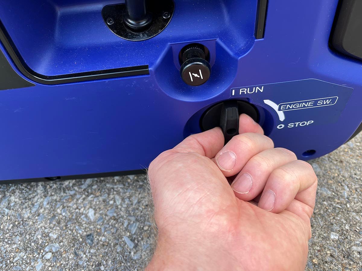 Yamaha inverter generator engine switch