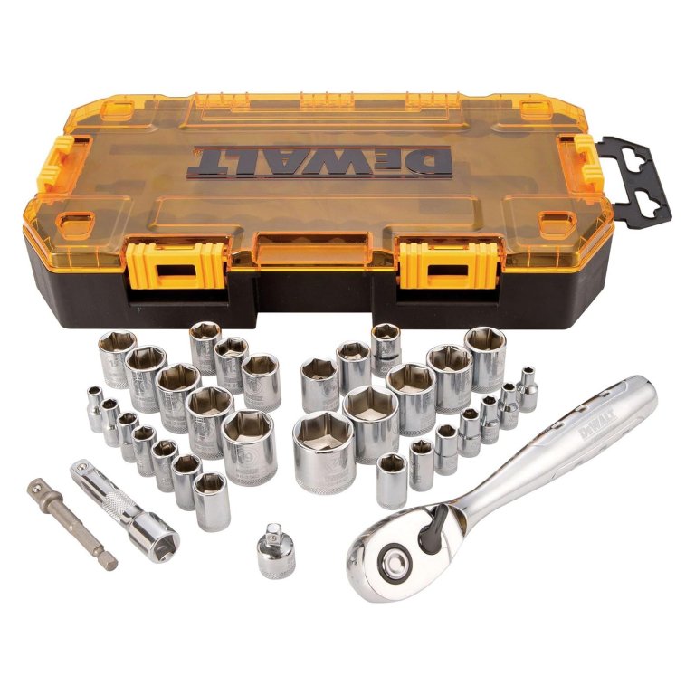 Amazon’s Early Black Friday Mechanic Deals DeWalt 34-Piece SAE Metric Socket Set