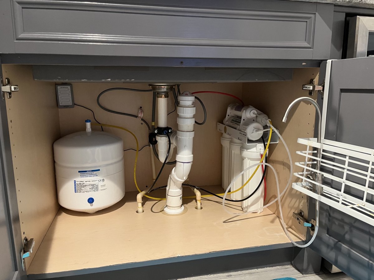 Apec Water ROES-PH75 under the sink