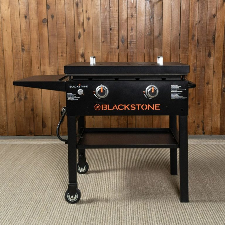 Blackstone Original Outdoor Griddle, 2-Burner 28" Propane Flat Top Grill with Hard Cover, Black