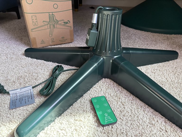 CreiYuan rotating christmas tree stand