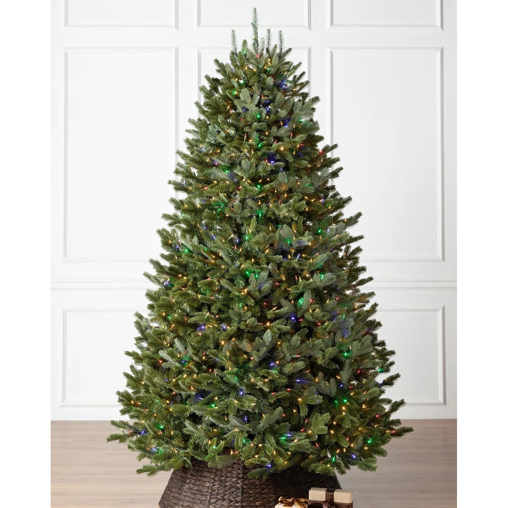 The Best Balsam Hill Christmas Trees for Holiday Decor