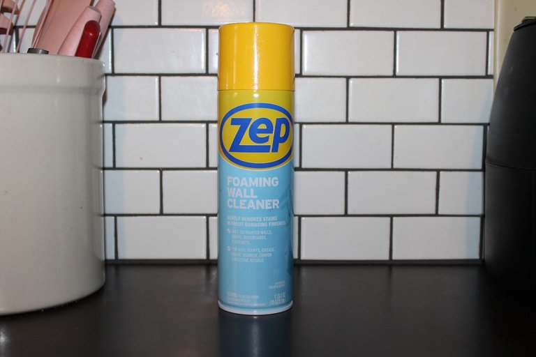 can of zep foaming wall cleaner sitting on kitchen counter