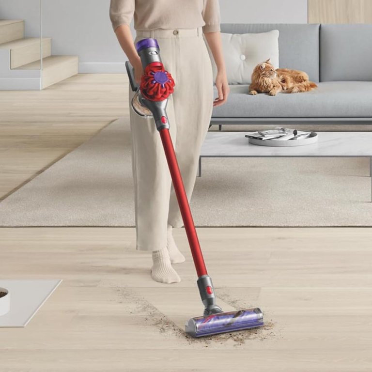 After-Christmas Vacuum Deals Dyson V8 Origin Cordless Vacuum