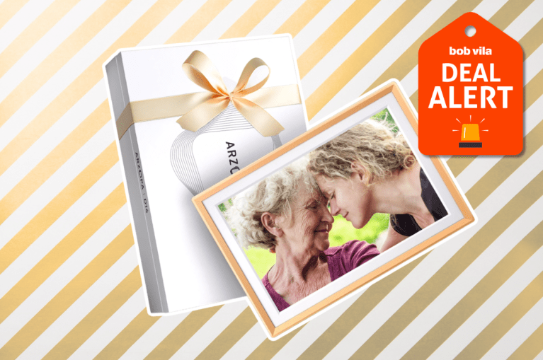 Arzopa Digital Frame Holiday Deal