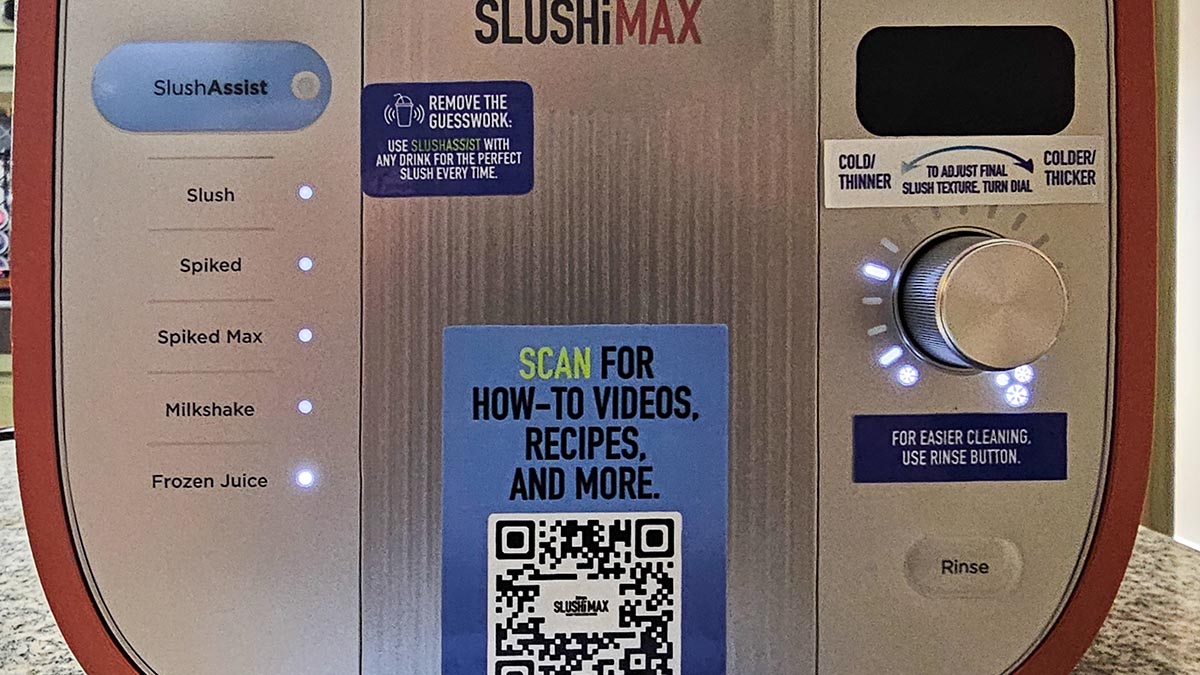 Front panel controls on Ninja Slushi Max