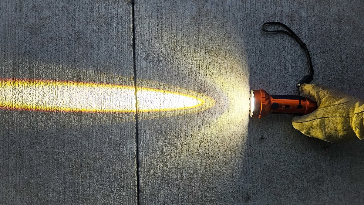 Marauder Mini 2 creates super bright streak on concrete