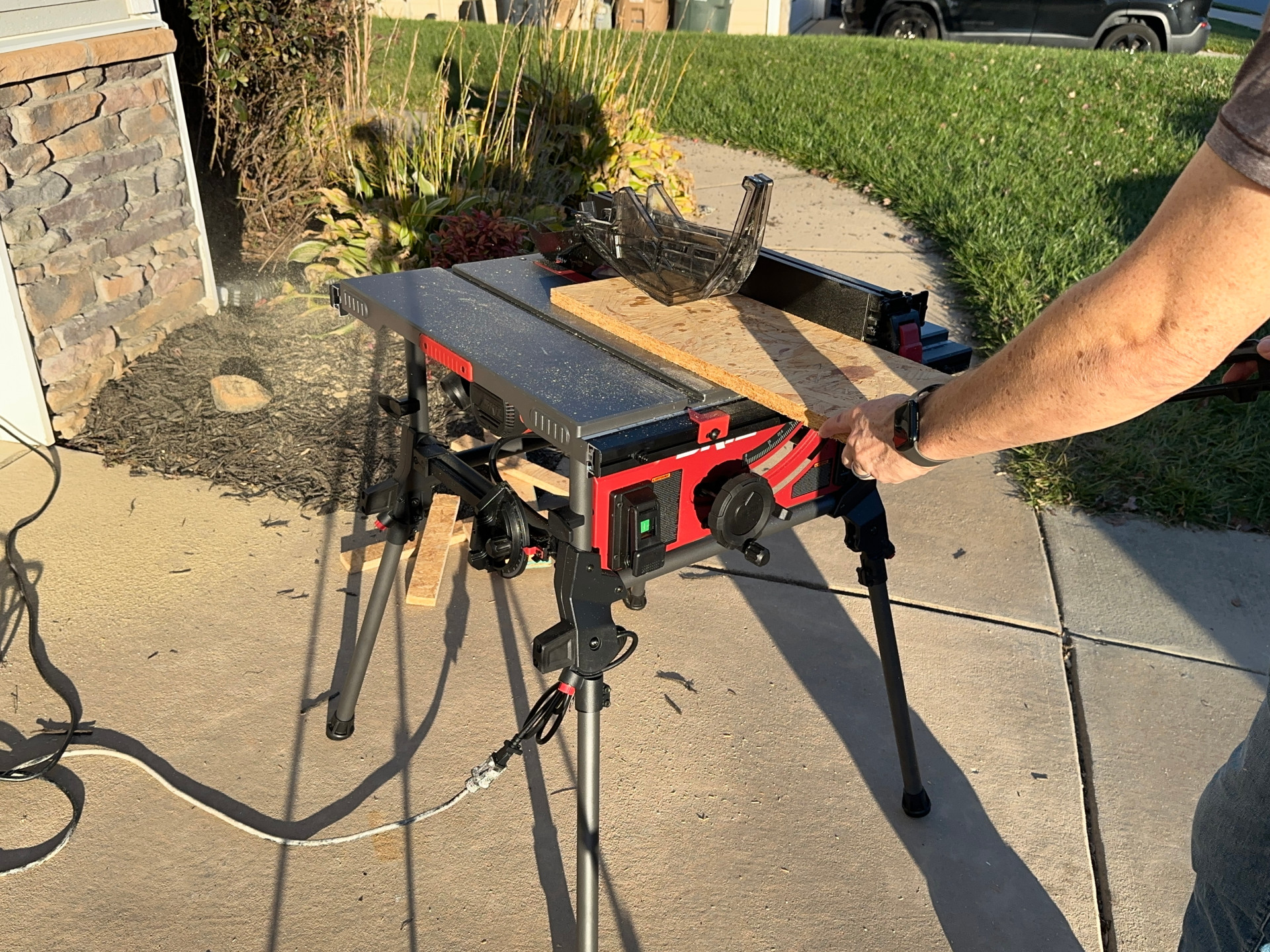 Skil Jobsite Table Saw Review: It Came, It Sawed, It Conquered