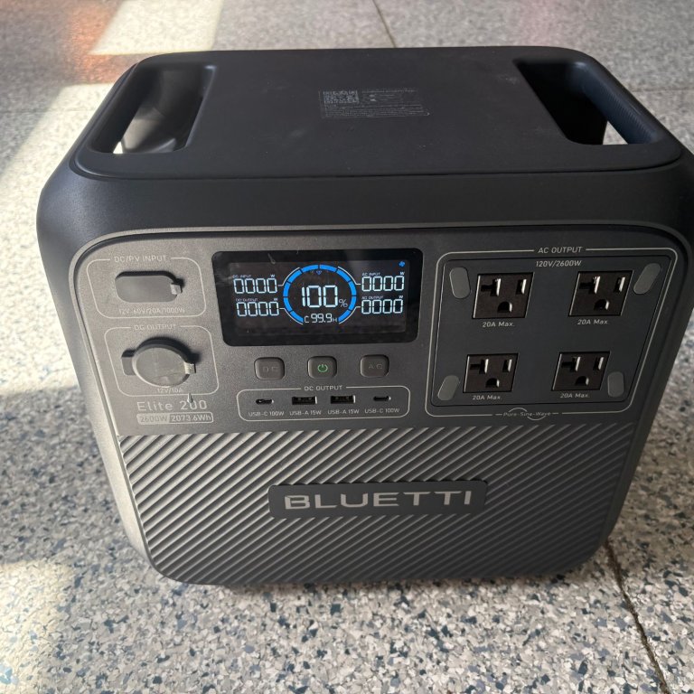 Bluetti Elite 200