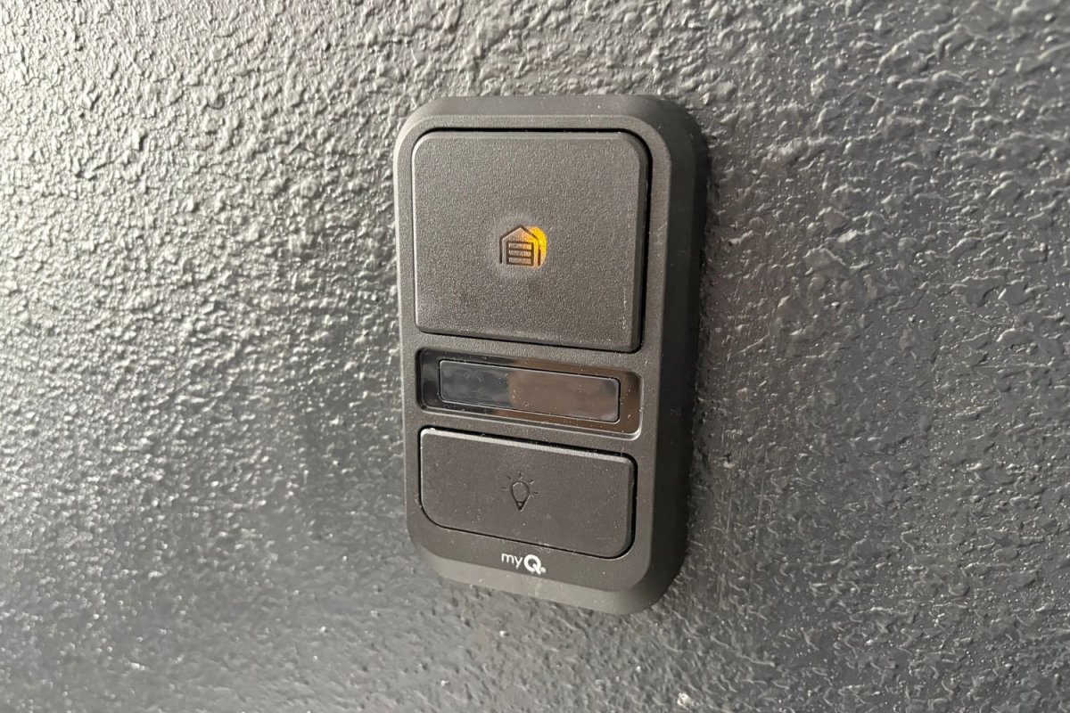 Chamberlain MyQ Garage Door Opener wall button