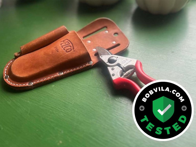 Felco-Pruners-next-to-holster