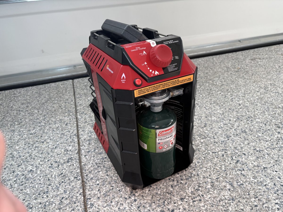 Mr Heater Buddy Flex gas garage heater