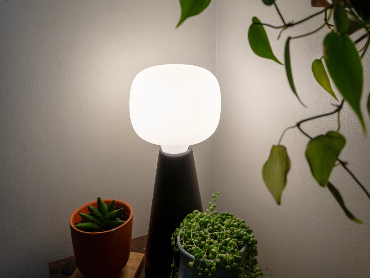 Soltech Aura lamp Review close up