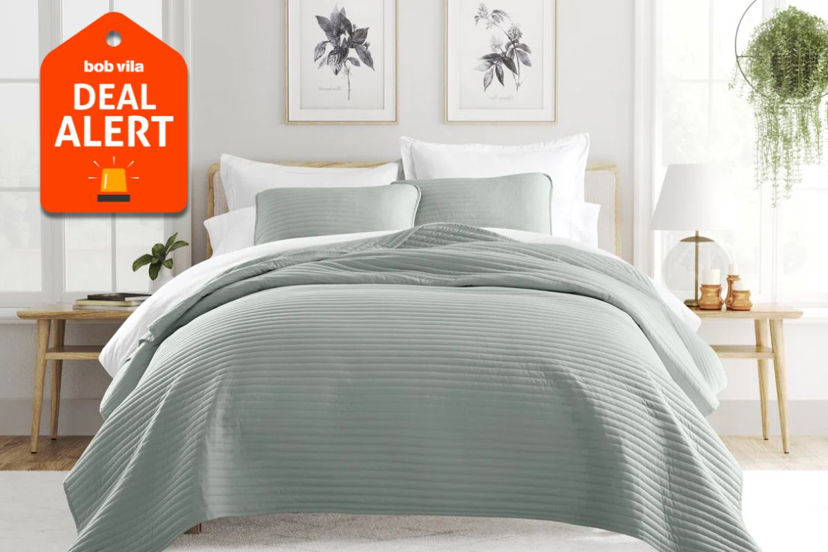 Wayfair Is Clearing Out Mattresses, Bedding, and More for Presidents' Day—Save Up to 80% Off Sealy, Casper, and More
