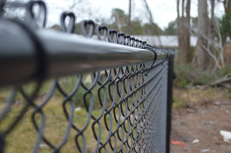 Black Vinyl Coated Chainlink Fence