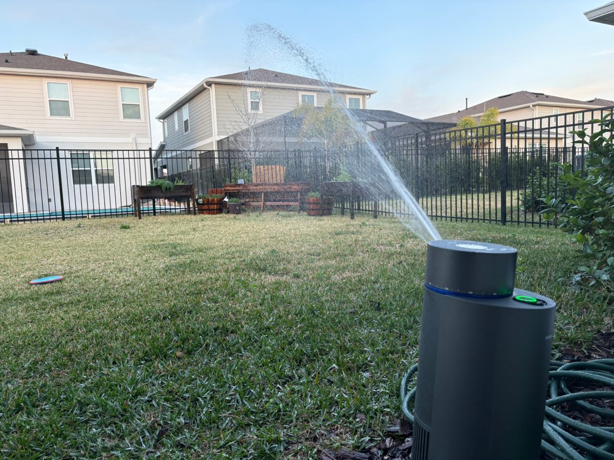 Aiper IrriSense 2 in use