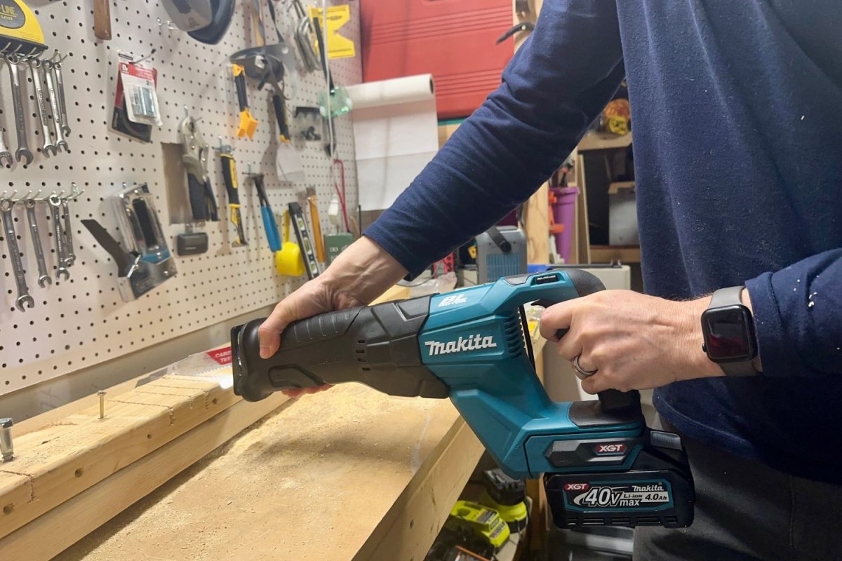 BEST PROFESSIONAL: Makita 40V Max XGT GRJ01 Recipro Saw Kit

