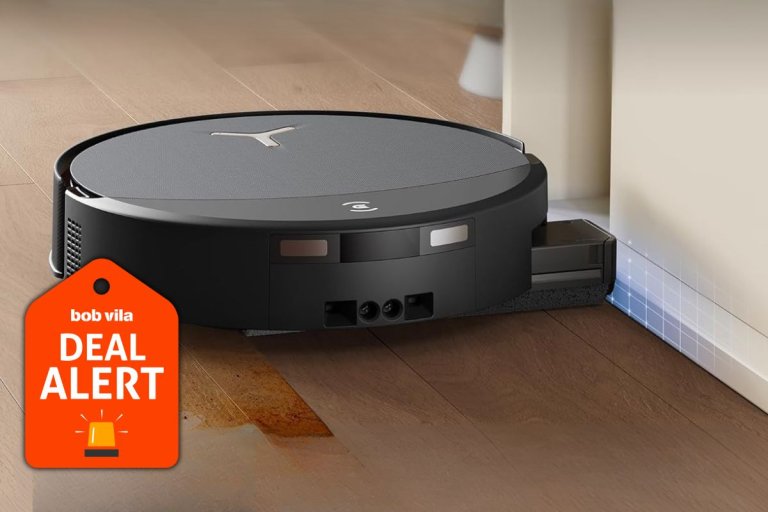 Amazon's Big Spring Sale Drops This Ecovacs Robot Vacuum and Mop to 22% Off