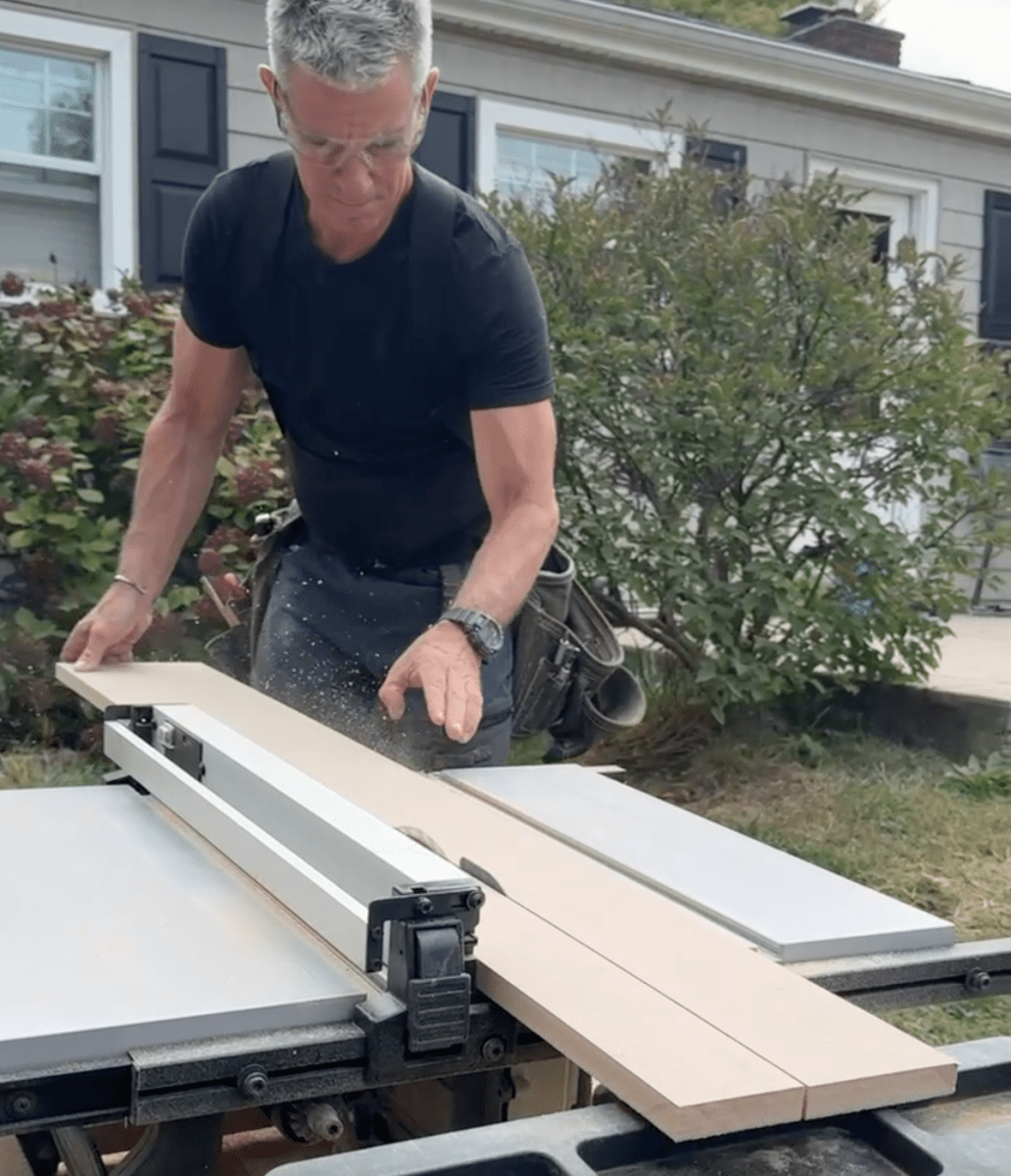 Cutting pieces for trimming basement columns