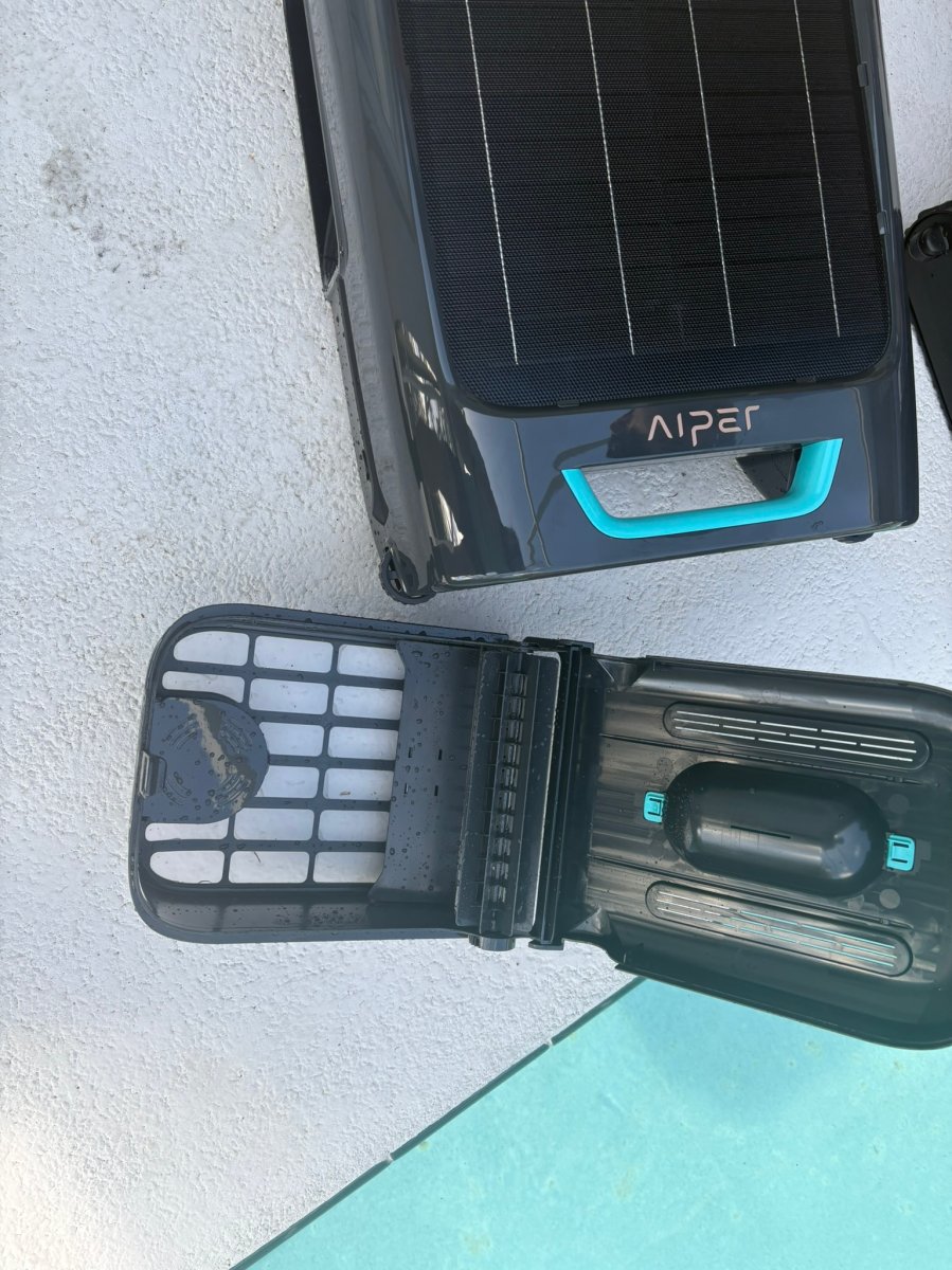 Aiper EcoSurfer S2 cleaning