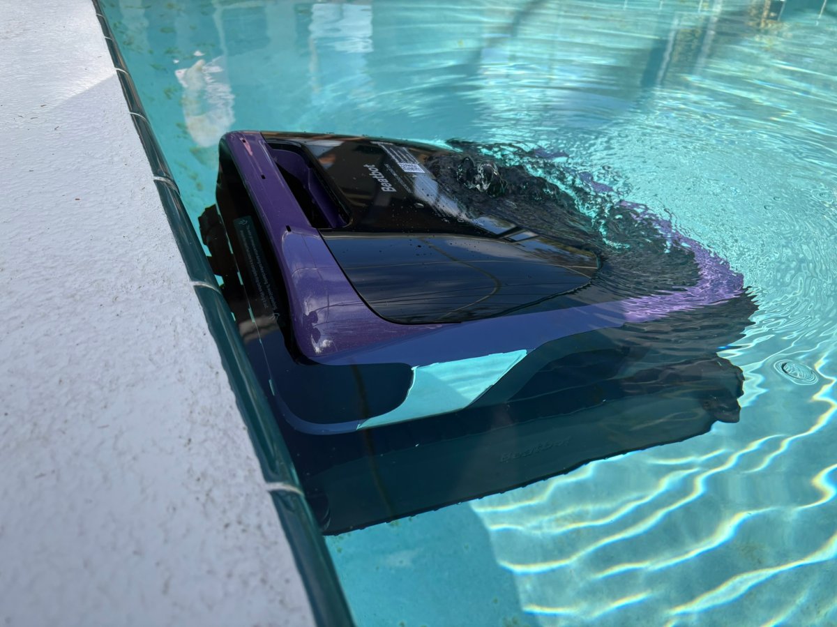 Beatbot Sora 70 floating 01