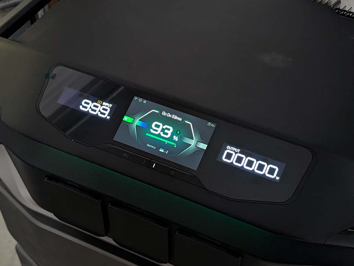 The EcoFlow Delta Pro Ultra X showing 999 watts of input and no output