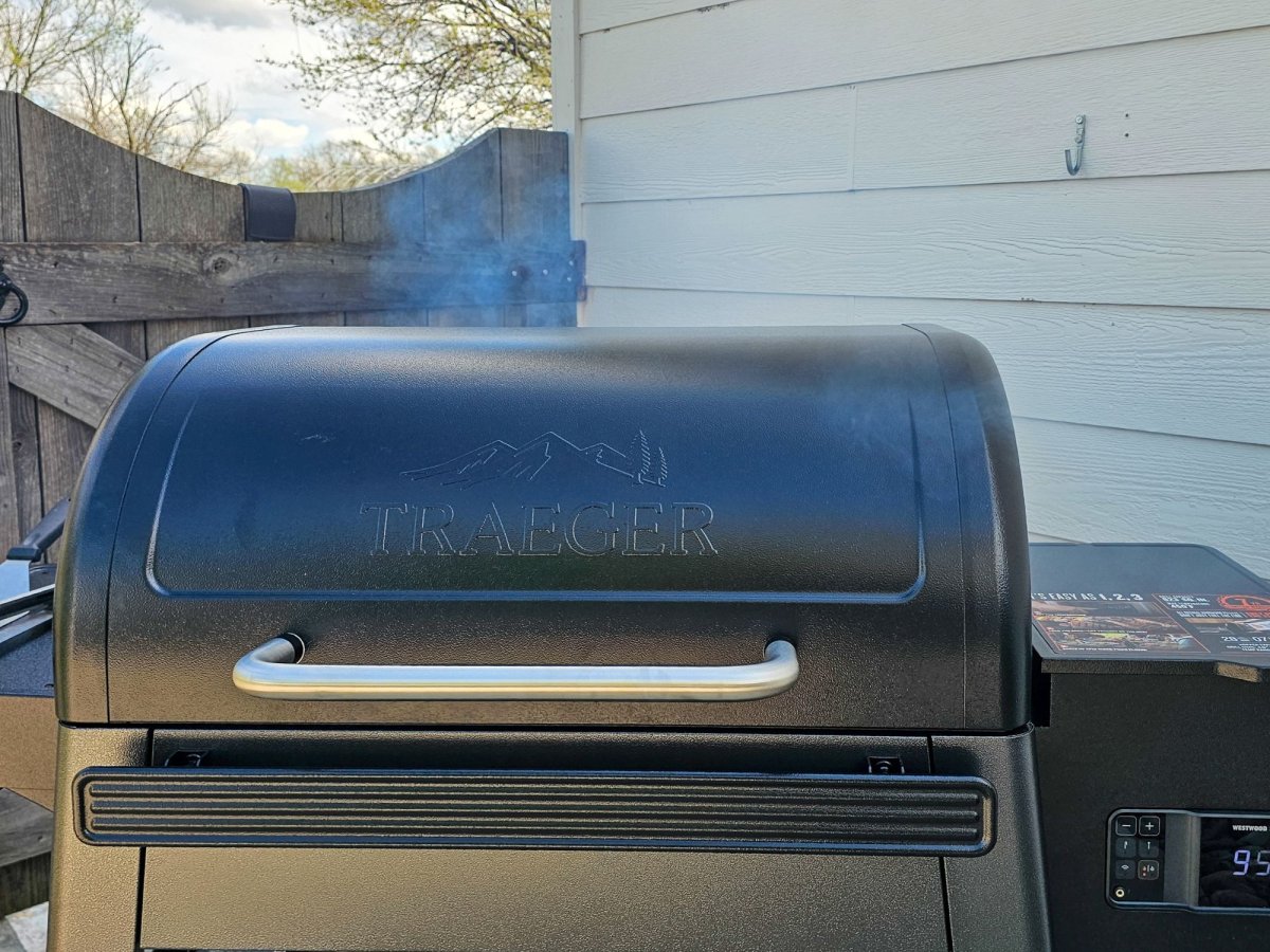 Food smoking in the Traeger Westwood XL
