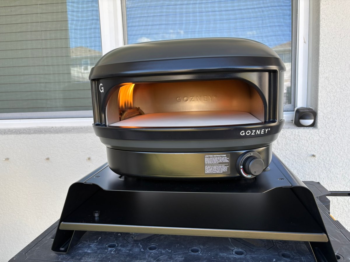 Gozney arc lite pizza oven preheating