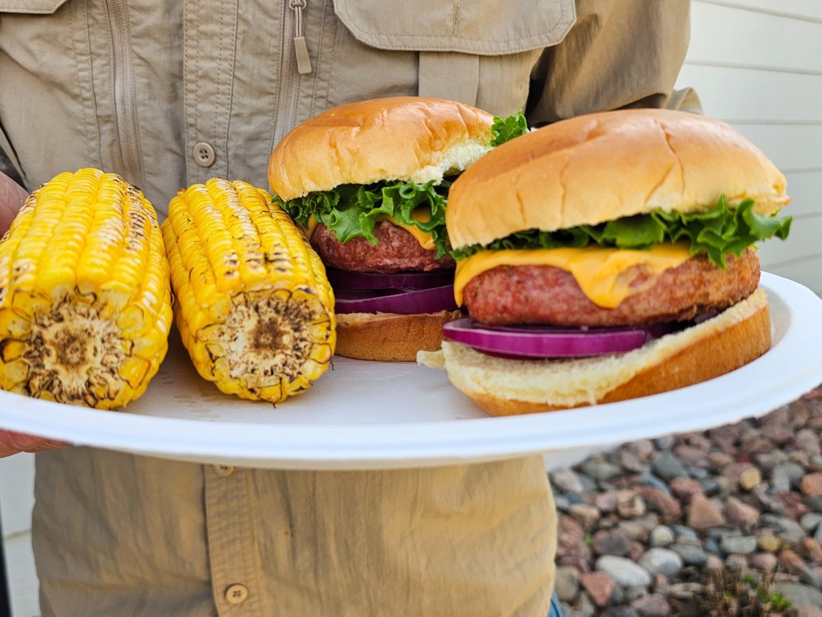 Smoked burgers and ears of corn