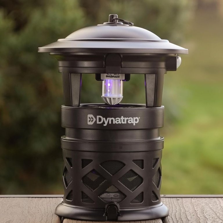 Deals on Mosquito Bug Control Dynatrap 1-Acre Outdoor Fly and Mosquito Trap