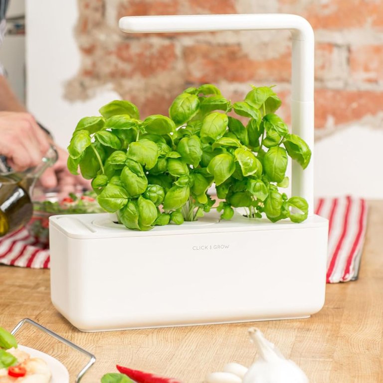 Memorial Day Garden Deals Click & Grow Smart Garden 3