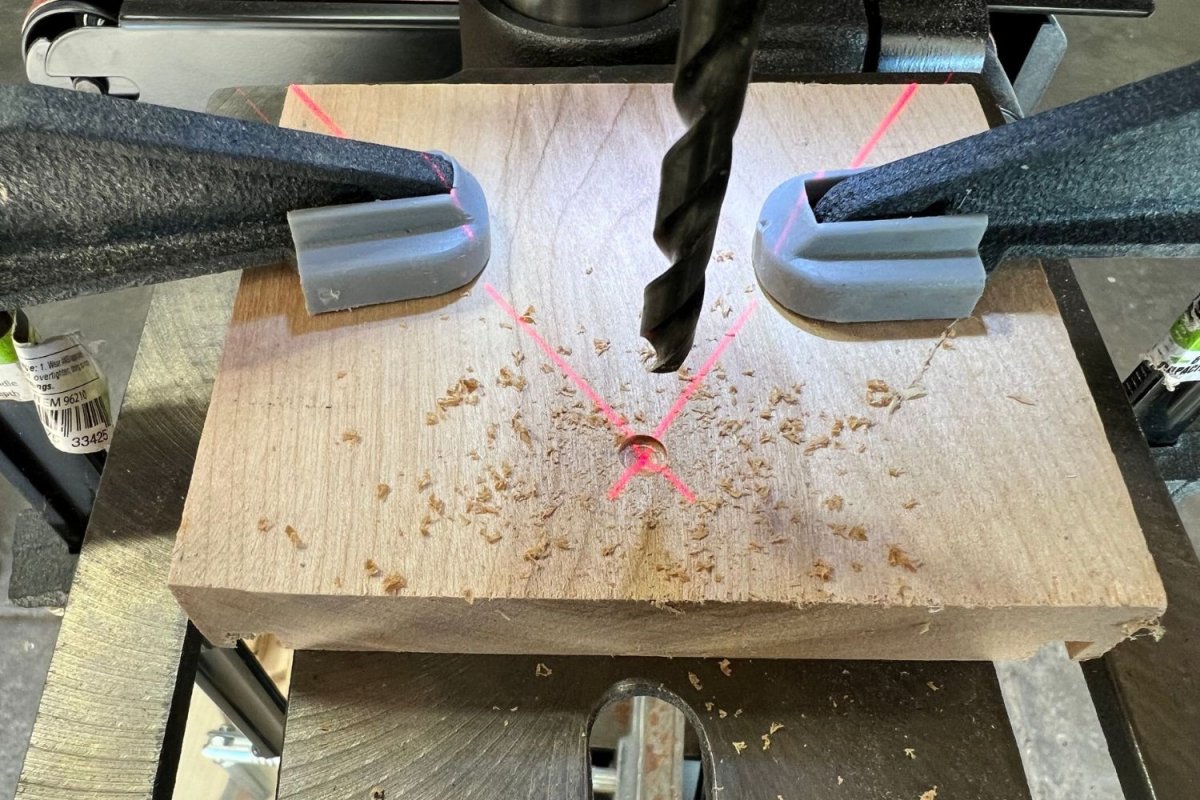 Skil drill press in use