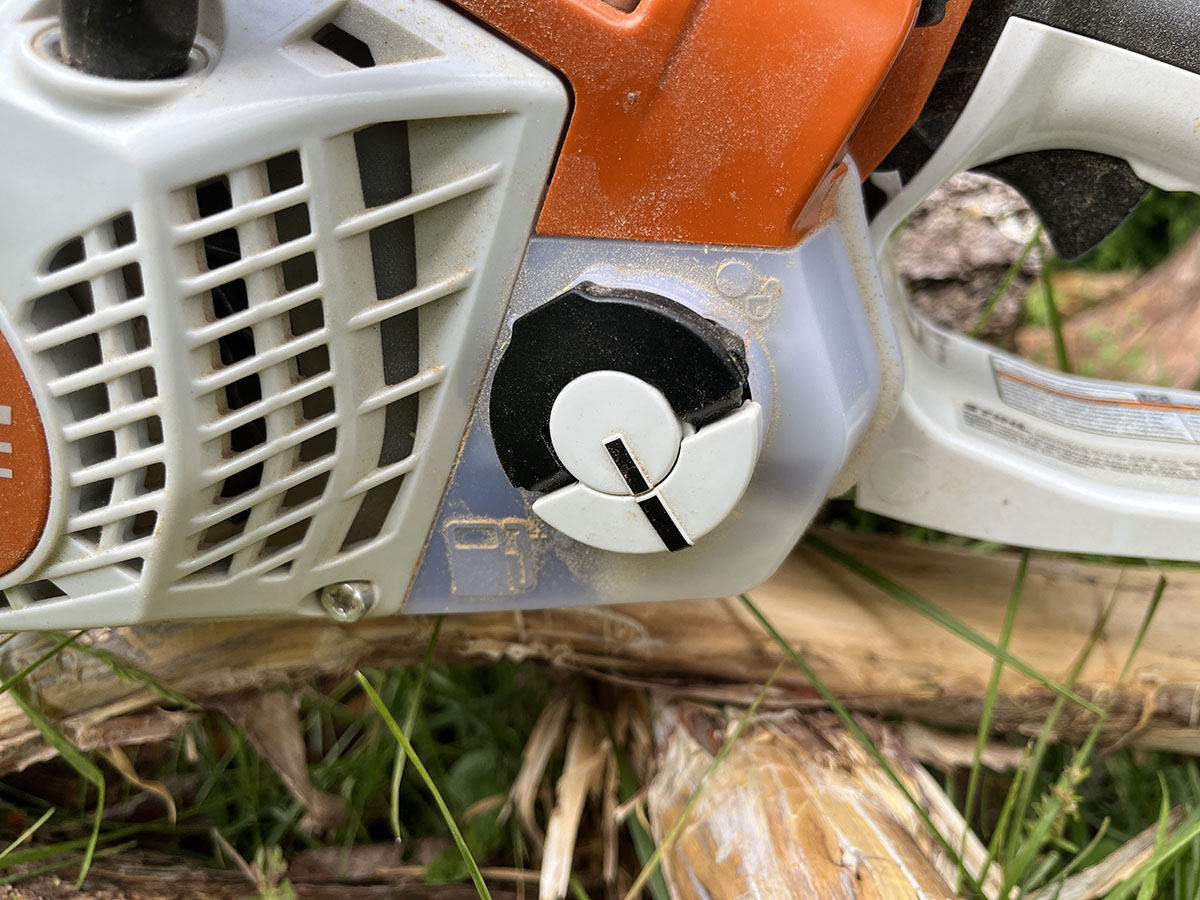 Stihl MS 182 C-BE chainsaw_opaque tank