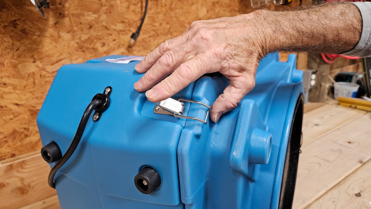 Strong locks on the AlorAir CleanShield HEPA 550 Air Scrubber case