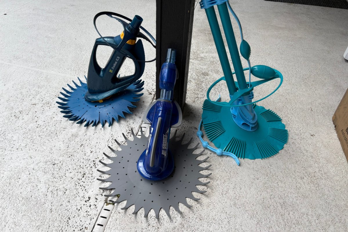 A group of the best suction pool cleaners together before testing