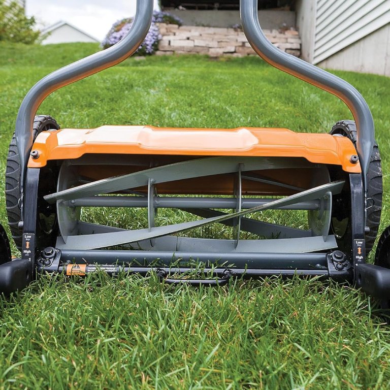 The Best Affordable Lawn Mowers Fiskars StaySharp 17 Reel Mower